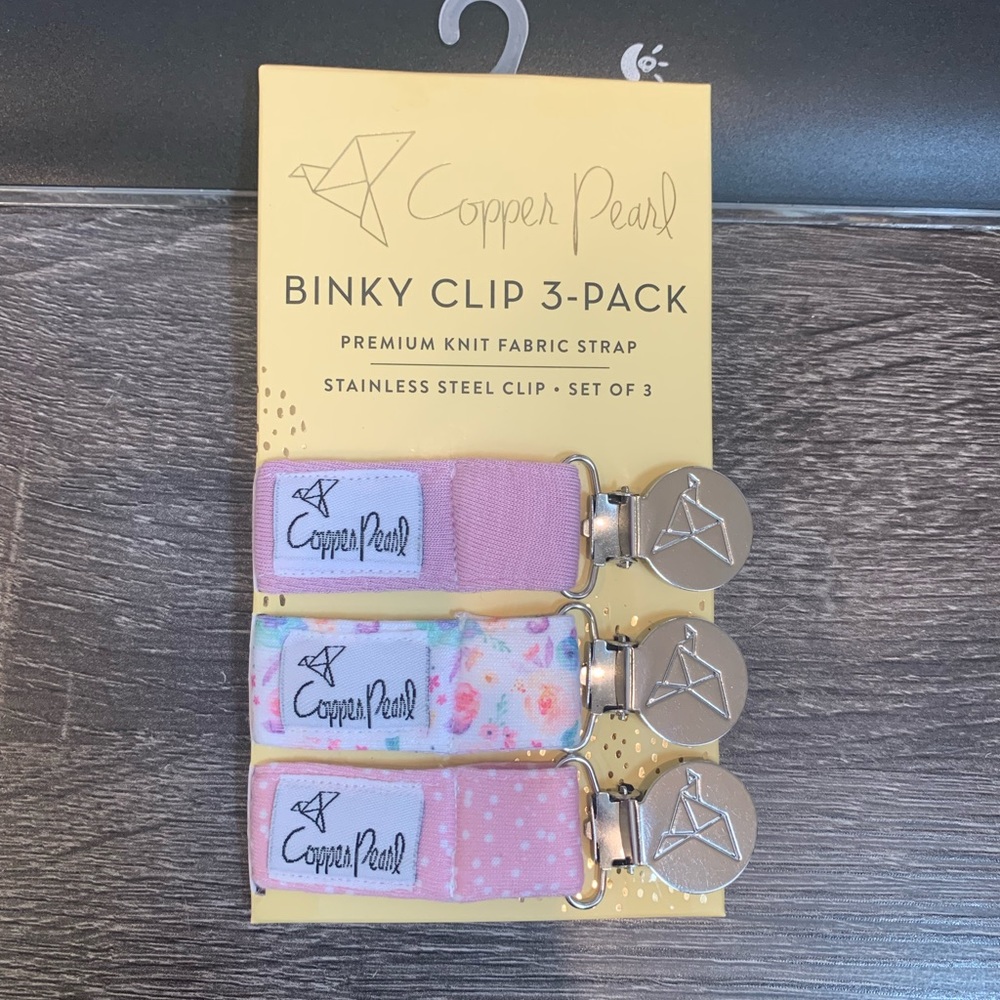 Copper pearl binky clips